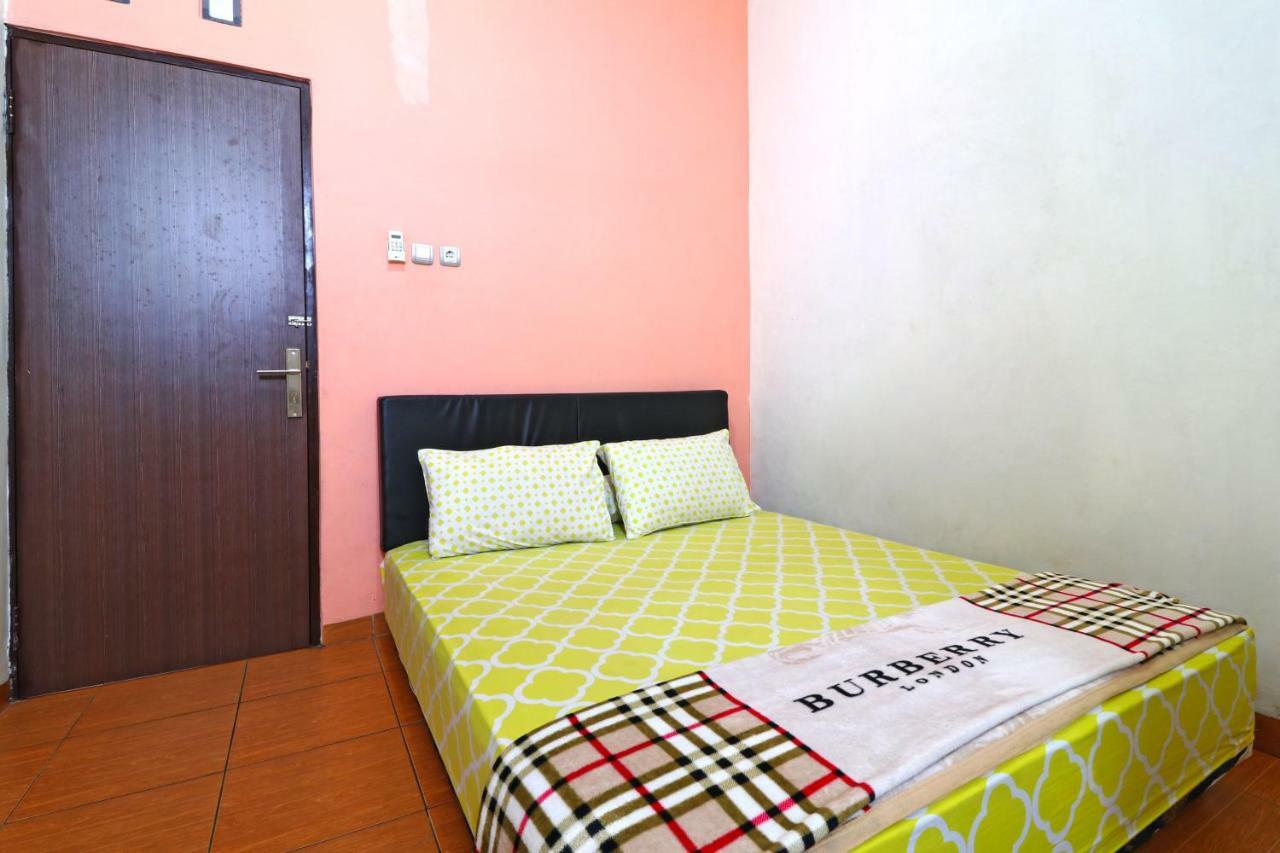 Semata Wayang Syariah Homestay Banjarbaru Exterior foto