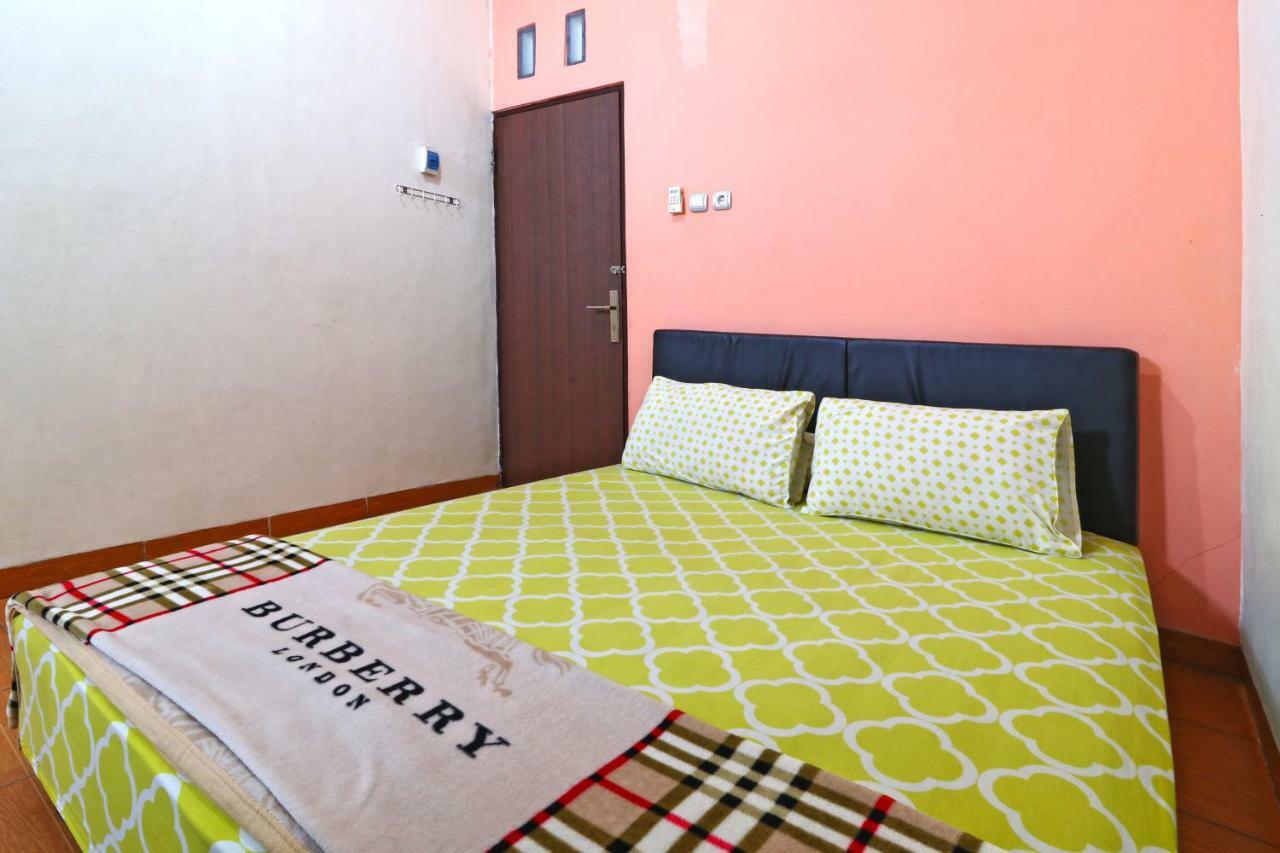Semata Wayang Syariah Homestay Banjarbaru Exterior foto